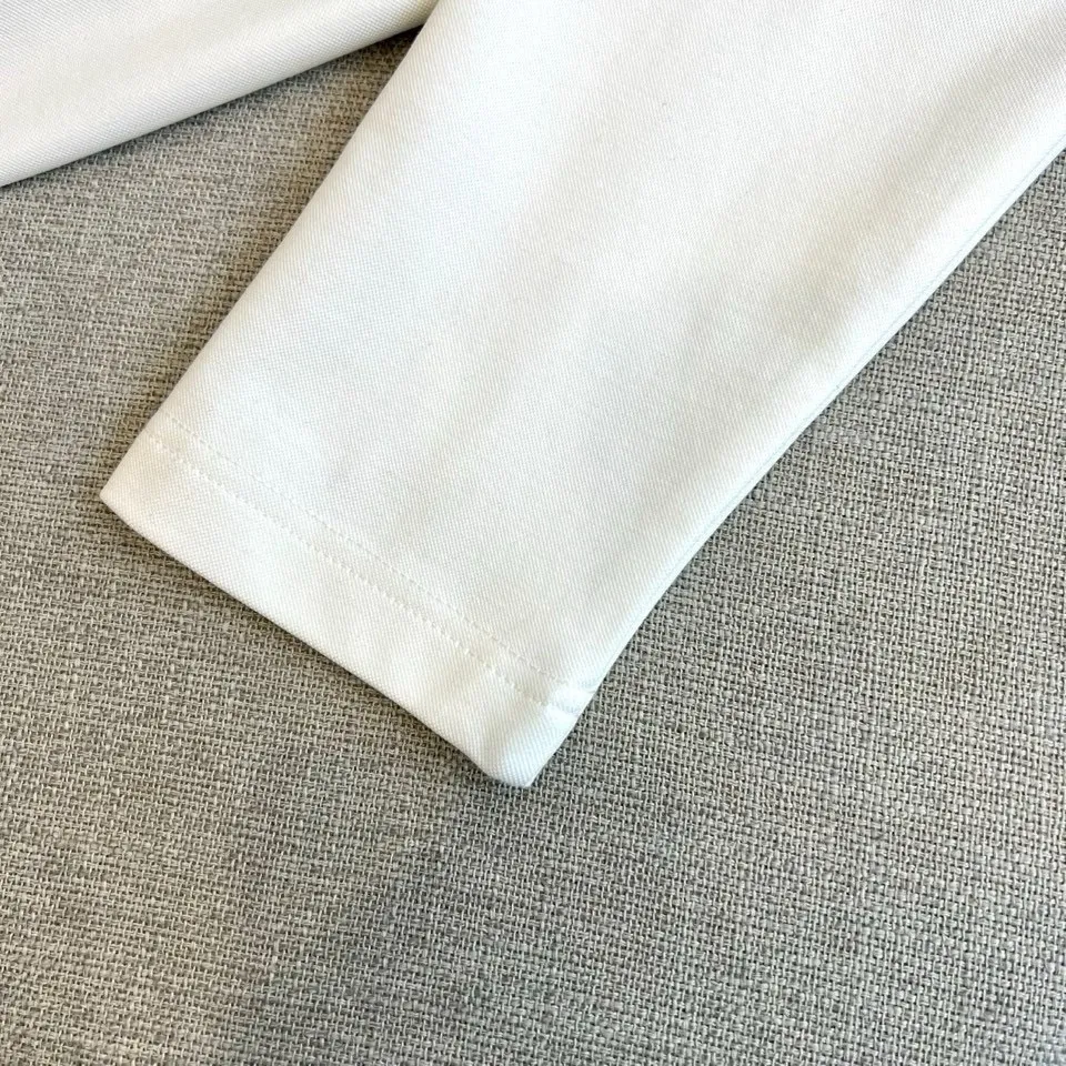 , DG 2026 Autumn and Winter Counter New Arrival Fashionable casual bottoming shirt, long-sleeved T-shirt, made of selected imported high-density double yarn 100% cotton fabric, made with exquisite original logo, excellent in comfort and breathability, soft, anti-wrinkle, elastic and excellent drape. It is handsome whether worn alone or layered with it. It is in line with men’s practical dressing habits, pursuing luxury, nobility and elegance, creating extraordinary men’s taste. The visual effect is very good, the grade is very high, simple and fashionable, a must-have choice for leisure and business! (Complete three standards) Sizes: M-3XL